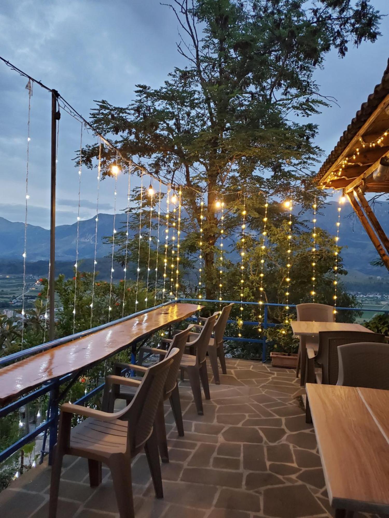 Clockwise Guestrooms Gjirokaster Exterior photo